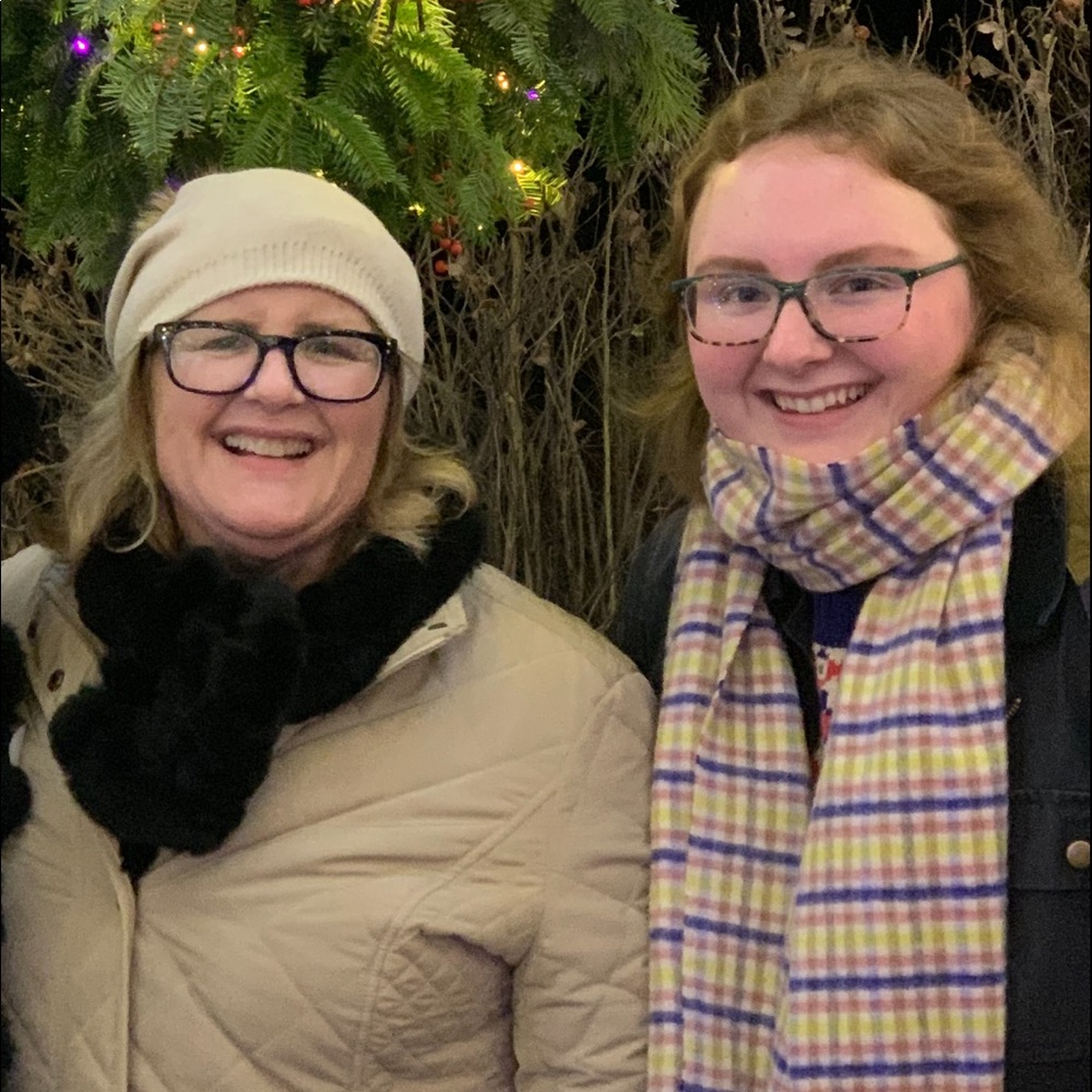 Meet your Posher, Olivia
